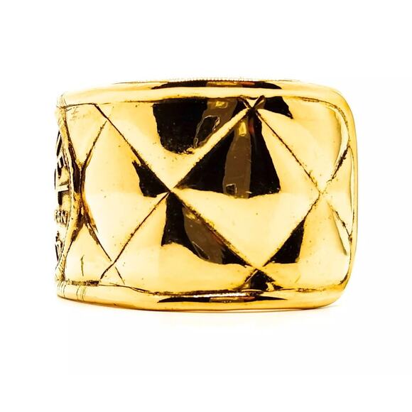 Chanel 'quilted' gilt metal cuff, circa  -1990 - Picture 3 of 8